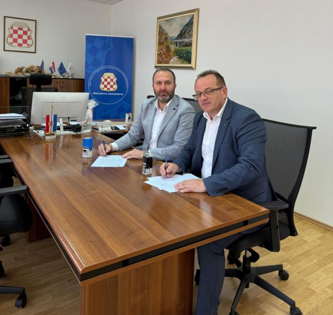 Potpisan Ugovor o dodjeli financijskih sredstava za nastavak provedbe programa samozapo&scaron;ljavanja